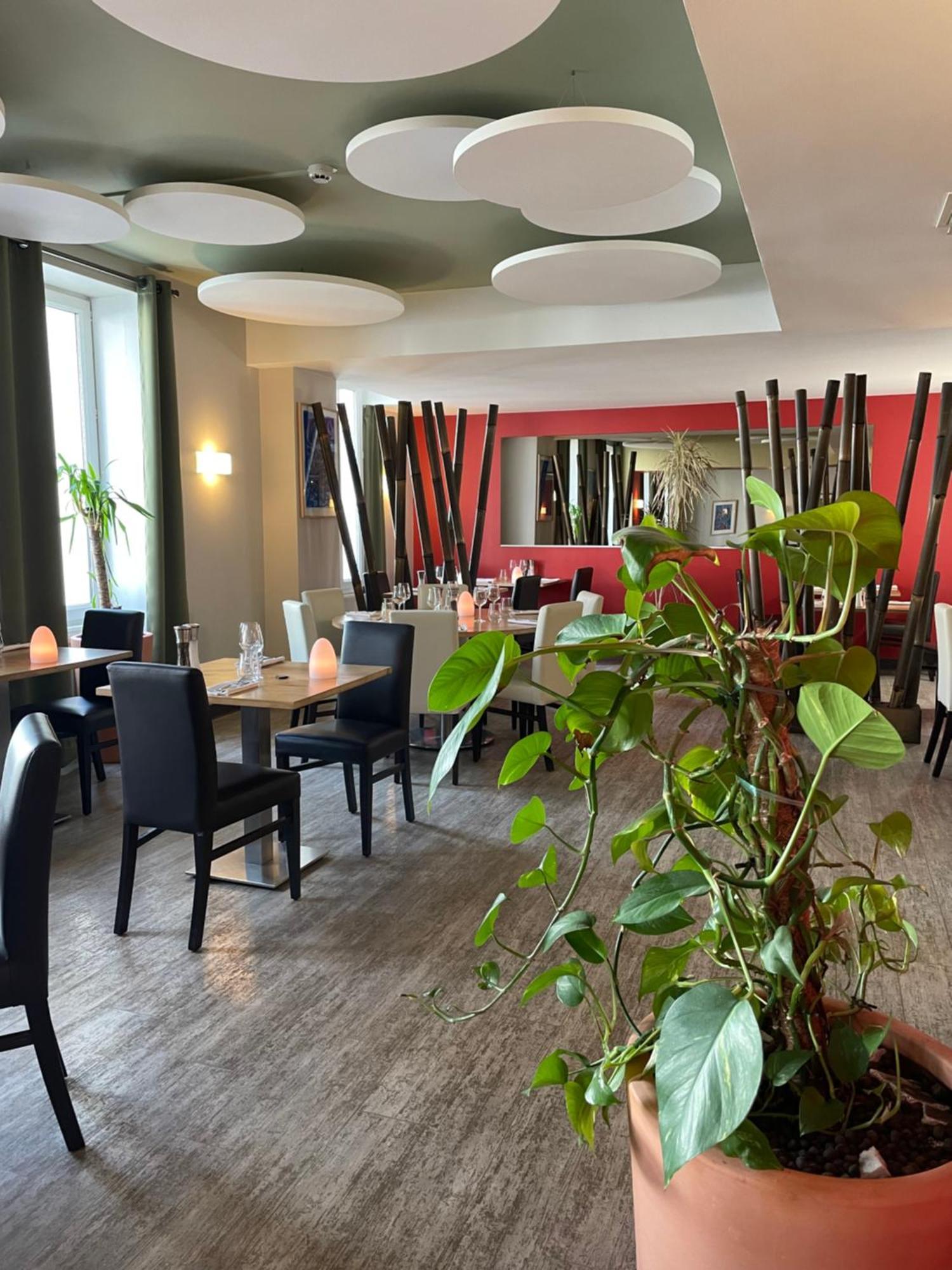 Hotel Restaurant La Boule D'Or Barbezieux-Saint-Hilaire Luaran gambar
